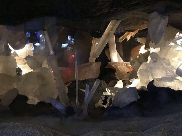 Cave of the Crystals Hologram Perot