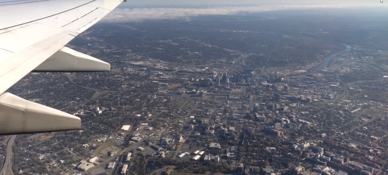 Takeoff and Flight over Nashville, TN - jcutrer.com
